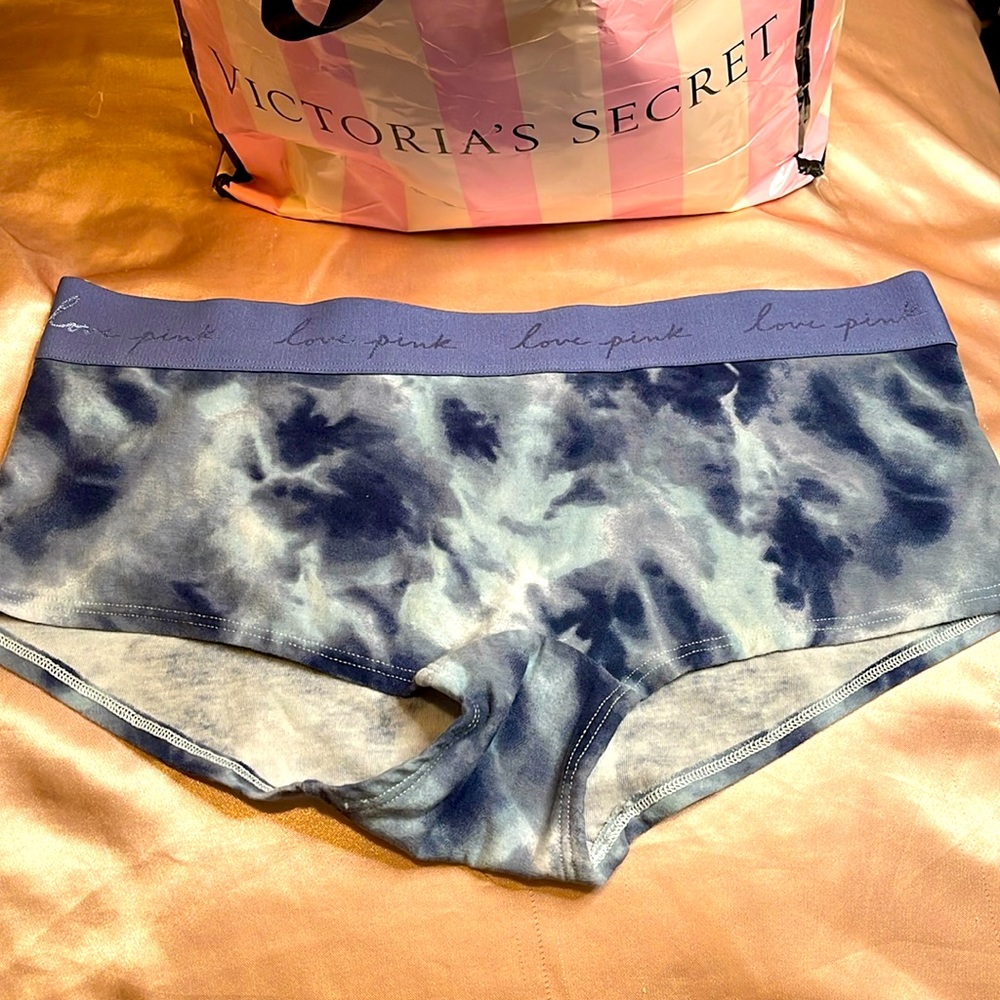 VS pink boy shorts